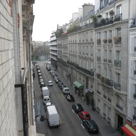 Champs Elysees Luxe Flat *