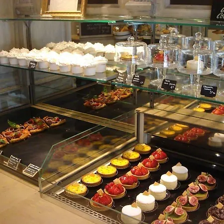Champs Elysees Luxe Flat Paris