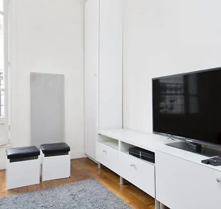 Apartment Champs Elysees Luxe Flat Paris