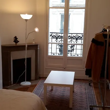 Champs Elysees Luxe Flat Paris